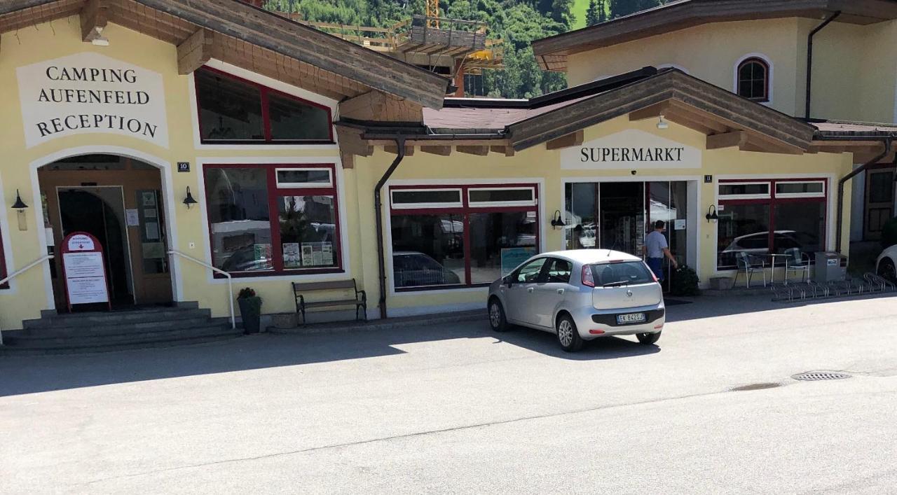 Zillerglueckhuette - 5 Sterne Camping Aufenfeld Aschau Im Zillertal Exterior photo